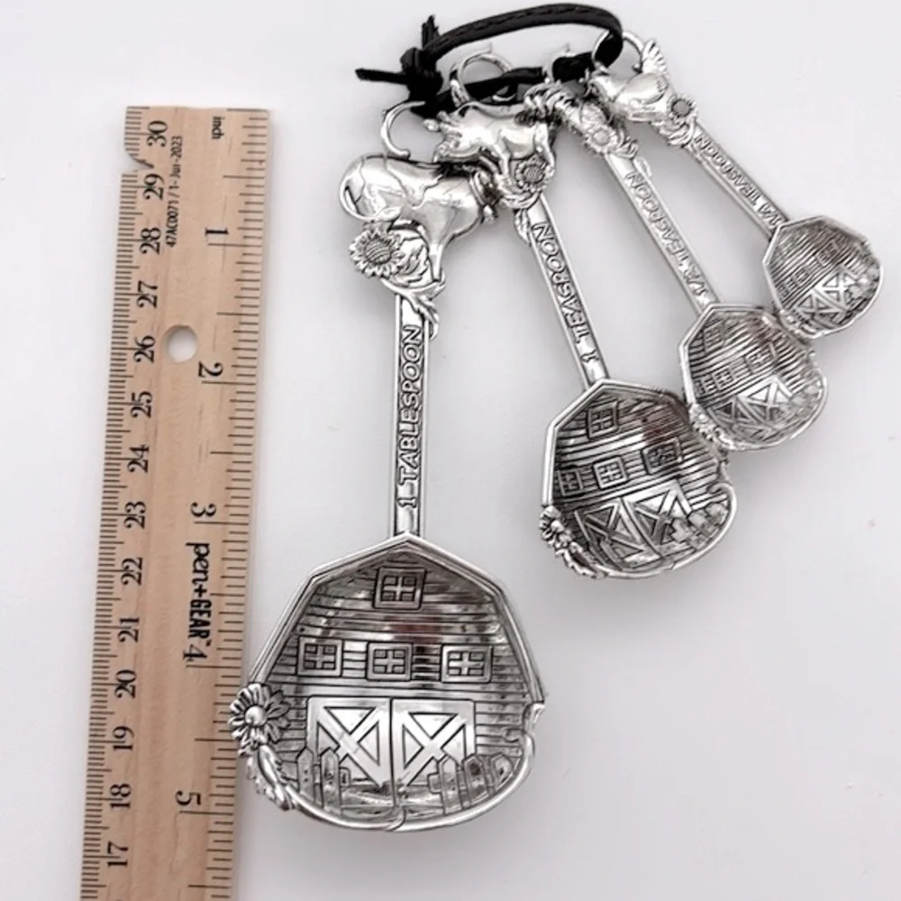 Barn/Farm Animal Theme 4 Piece Metal Measuring Spoons Set
